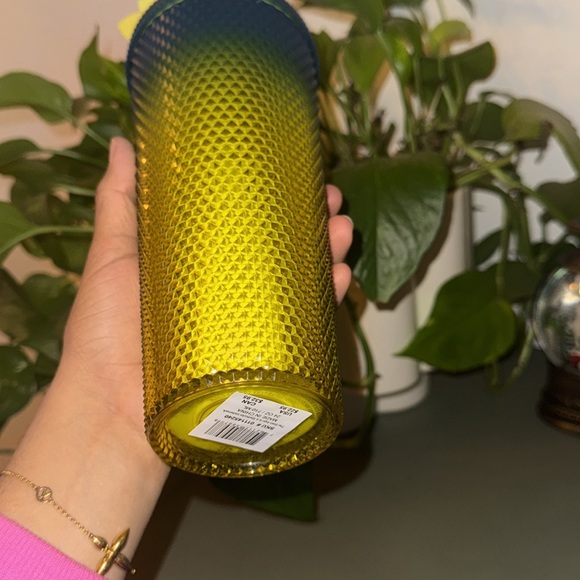 starbucks ombre studded tumbler with yellow sparkly bow topper - Picture 5 of 6